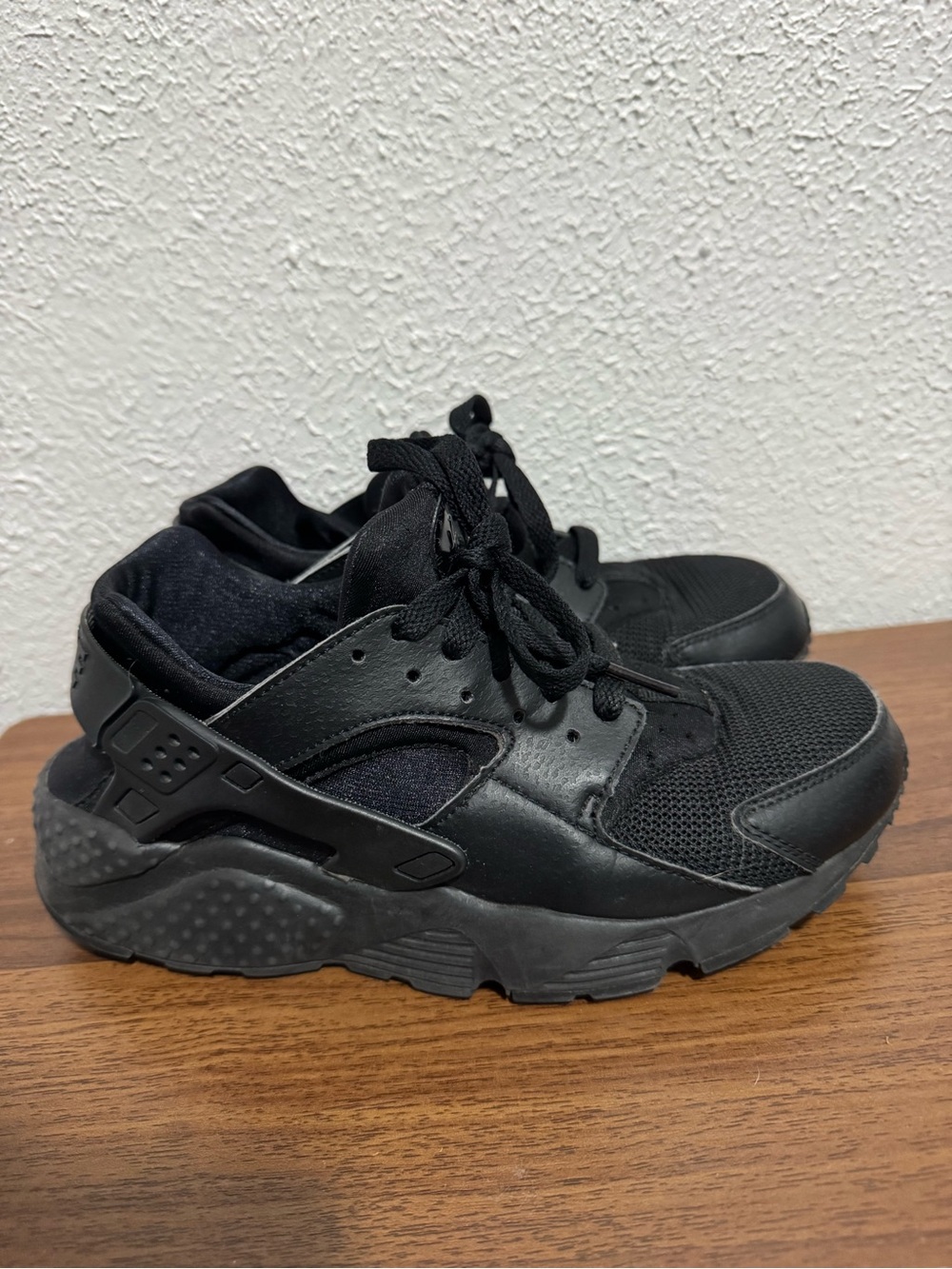 Nike Huarache in Black Athletic Sneakers